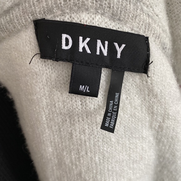 Like-new DKNY wrap sweater - Picture 7 of 8